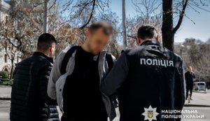 У Києві викрито схему незаконної легалізації іноземців: організатору повідомлено про підозру. ФОТОрепортаж