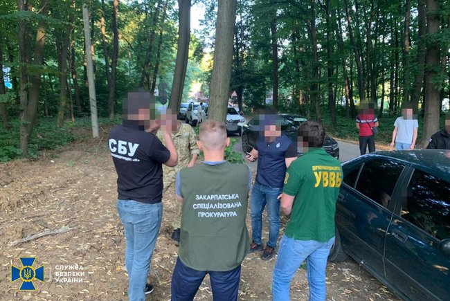 Чиновник Чопского погранотряда планировал организовать транзитный канал по перемещению нелегалов в ЕС, - СБУ 01