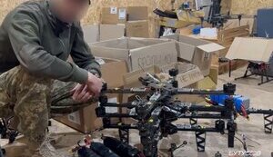 "Logs flew like matches": giant FPV drone "Queen of Hornets" drops six kilograms of explosives on occupiers’ dugouts. VIDEO
