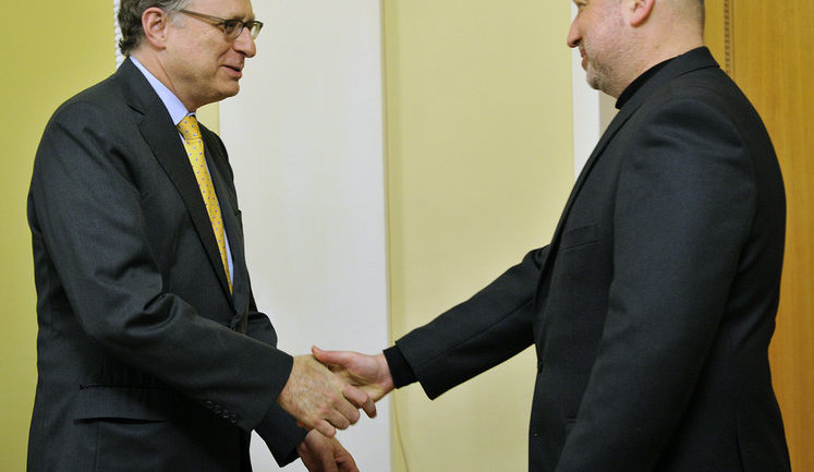 "Ми не бачимо альтернативи європейській та євроатлантичній інтеграції": Секретар РНБО Турчинов зустрівся із заступником генсека НАТО Вершбоу. ФОТОрепортаж