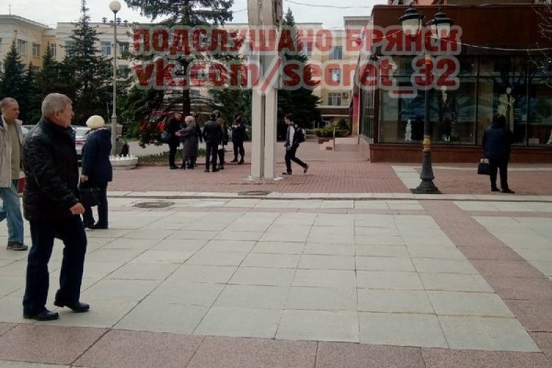 В Брянську евакуювали міську адміністрацію та школи 01