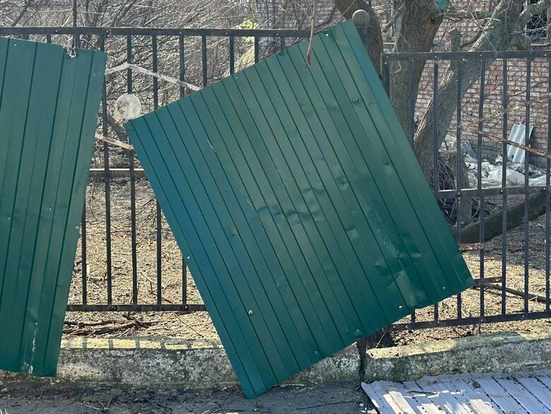 Наслідки обстрілу Нікополя та району