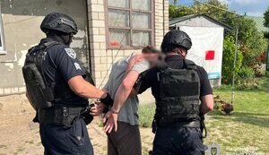 Окутался российским триколором на похоронах бойца: задержан мужчина в Винницкой области, - Нацполиция. ФОТОрепортаж
