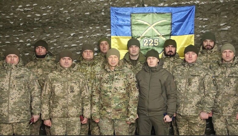 Сирський відвідав воїнів на Курському напрямку