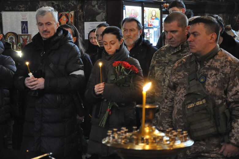 Із українським захисником та одним із розробників гри S.T.A.L.K.E.R Володимиром Єжовим, який загинув у боях під Бахмутом, попрощалися в Києві 56