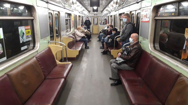 В Киеве и Харькове открылось метро 07
