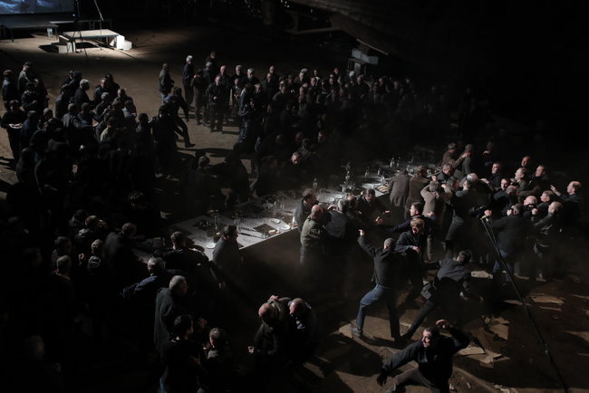 В Атлантиді я показую перемогу людини над ПТСР, над розрухою та смертю, перемогу України над Росією, - режисер Валентин Васянович 06 В Атлантиді я показую перемогу людини над ПТСР, над розрухою та смертю, перемогу України над Росією, - режисер Валентин Васянович 06