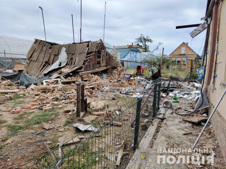 Наслідки обстрілу Нікополя: пошкоджено лінію електропередач та газопровід 01