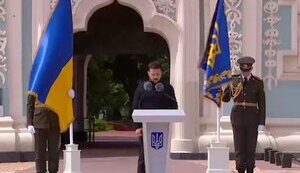 Zelenskyy congratulated Ukrainians on Constitution Day: Ukraine and Ukrainians are above all else. VIDEO