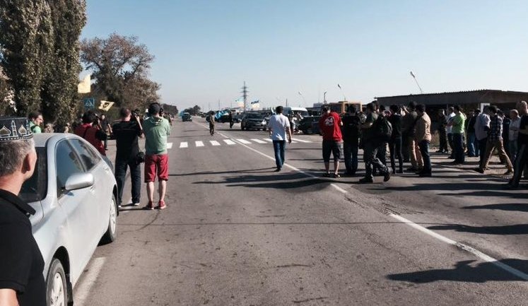 No trucks remain on border with occupied Crimea, - Kherson region Deputy Police Chief Kyva. PHOTOS