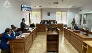 За затягивание дела об убийстве подростка на фуникулере адвокат наказан. ФОТО