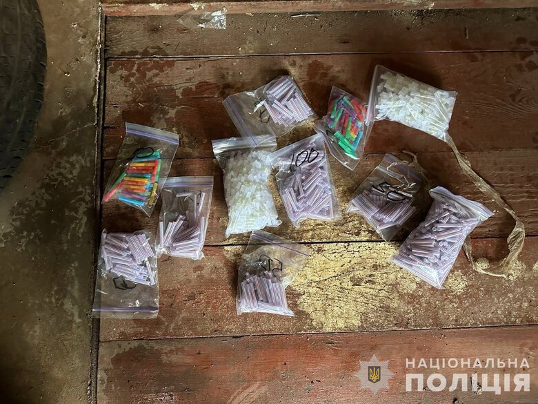 У Кривому Розі судитимуть 38 учасників наркосиндикату Двадцятівські, які заробляли на торгівлі наркотиками понад $1 млн щомісяця, - Нацполіція 01