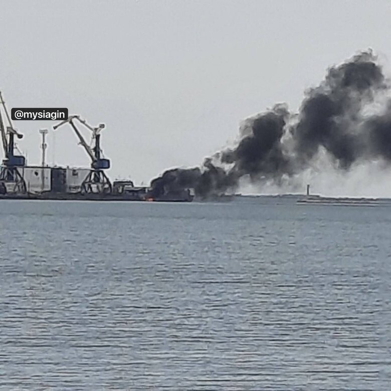 В окупованому Бердянську прогримів вибух на території порту, - Братчук 01