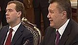 Снова конфуз: Янукович удивил Медведева &amp;quot;демилитацией&amp;quot; границы. ВИДЕО.