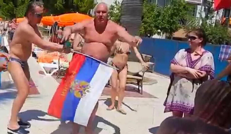 Кулеба призывает ЕС и G7 запретить выдачу туристических виз гражданам РФ