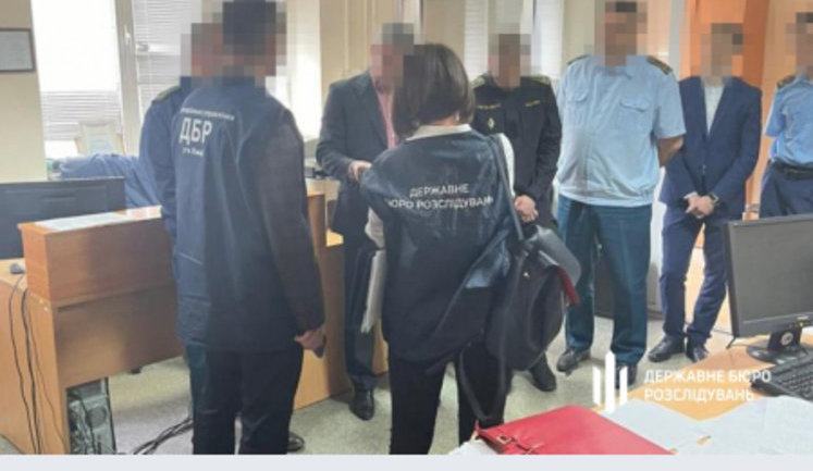 ДБР викрило масштабну схему з багатомільйонним заниженням митної вартості автомобілів із Грузії. ВІДЕО+ФОТОрепортаж