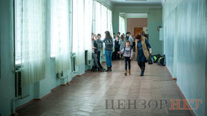 Усі школи Ужгорода закривають на два тижні на карантин, - міськрада