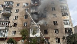 РФ вдарила по будинку в Ізюмі: загинула людина, є постраждалі