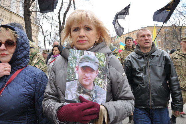 Раду на карантин. Єрмака у відставку, - Марш патріотів прибув під ОП для передачі вимог 08