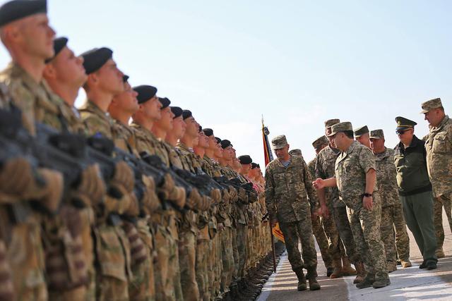 парад независимость репетиция