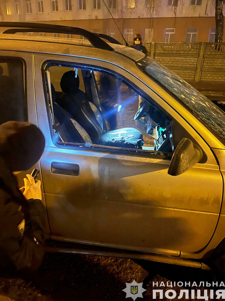 Вибух гранати в автомобілі в Чернігові 13 лютого