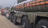 Экипаж российской ракетной системы С-400 "Триумф" протаранил микроавтобус, две легковушки и "КамАЗ" в Москве. ВИДЕО