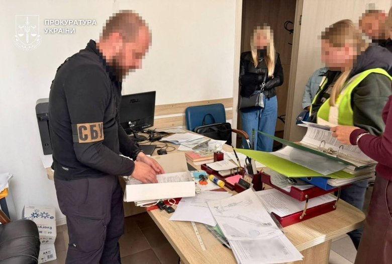 На Вінниччині продавали іноземцям фіктивне працевлаштування