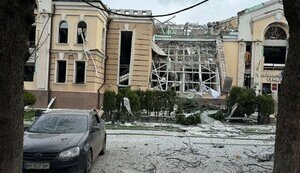 Наслідки удару балістикою по центру Сум. ФОТОрепортаж