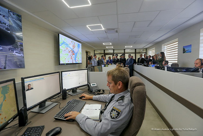 Новый ситуационный центр Нацполиции презентовали в Днепре 01