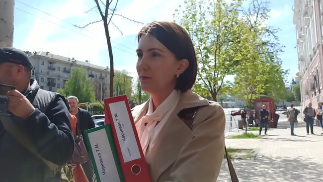 Чорновол о начале рассмотрения ее дела: Меня наказывают за Майдан. Зеленский готовит подарок ко встрече с Путиным 05 Чорновол о начале рассмотрения ее дела: Меня наказывают за Майдан. Зеленский готовит подарок ко встрече с Путиным 05