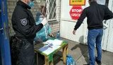 Нас ніхто не попередив. Лячно, але діватися нікуди, - мешканець гуртожитку у Вишневому, де виявили коронавірус, розповів про життя в ізоляції. ФОТОрепортаж