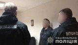 Власника незаконної заправки в Запорізькій області затримали за спробу підкупити поліцейського. ФОТОрепортаж
