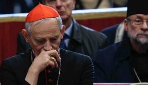Папа Римський Франциск доручив мирну місію в Україні кардиналу Дзуппі, - Ватикан