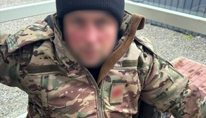 "Внештатный агент СБУ" за 10 тыс. долларов: в Одессе полиция обезвредила схему уклонения от мобилизации. ФОТОрепортаж