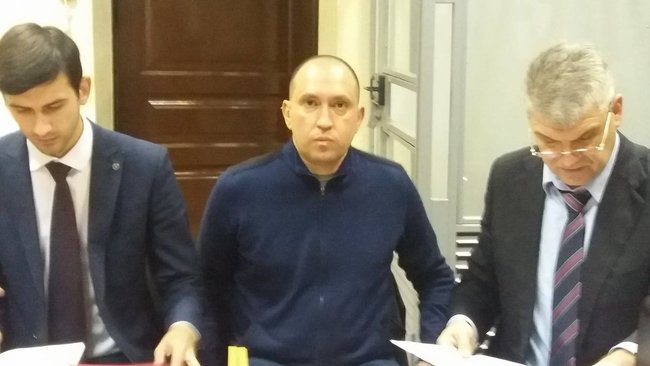 Зеленський дає нагороду за хрещеного батька контрабанди Альперіна 01