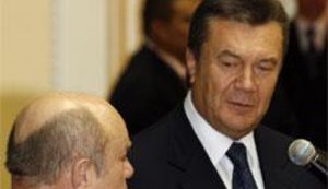 Янукович с Фрадковым договариваются в Москве о встрече Путина с Ющенко