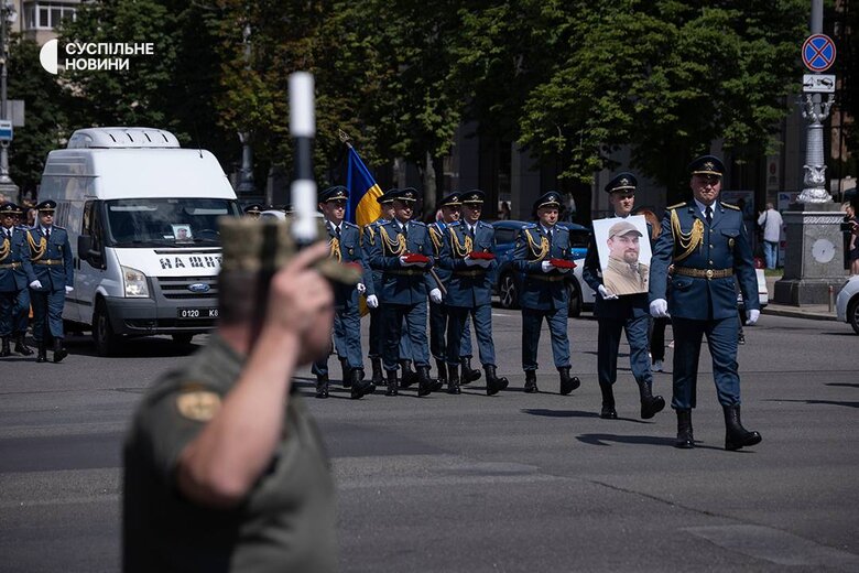 Із загиблим пілотом F16 Устименком попрощалися у Києві