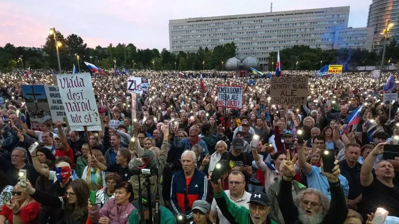 Protests against Fico in Slovakia. What is known?