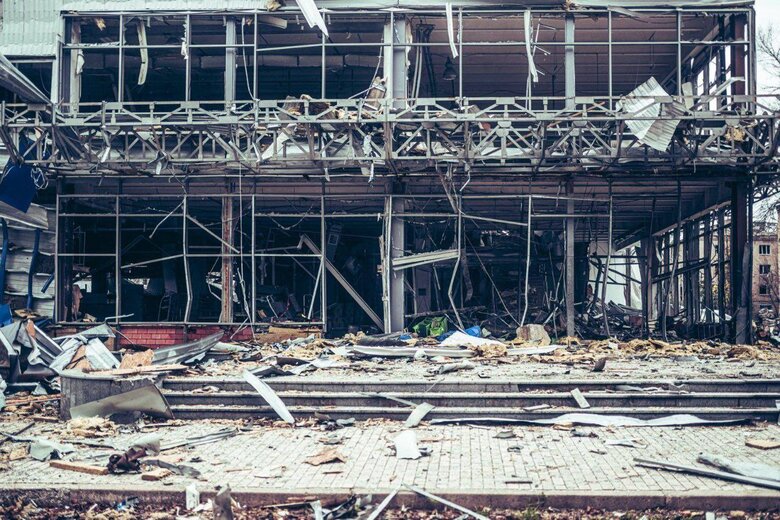 Ворог цинічно нищить Авдіївку, - Тарнавський 03