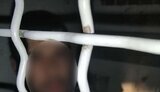 Ударив 8-річного хлопчика ножем у груди і зламав ніс 14-річній дівчинці: на Київщині затримали чоловіка, який увірвався серед ночі в будинок, де спала сім