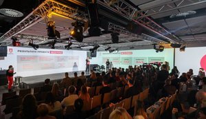 "Метінвест" буде підтримувати оборонців Маріуполя до повернення з полону останнього з них