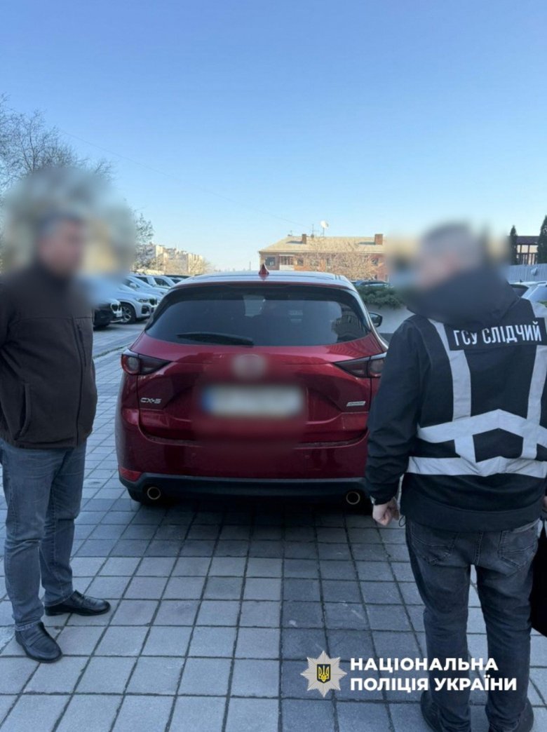 Викрито схему виїзду за кордон чоловіків під виглядом музикантів