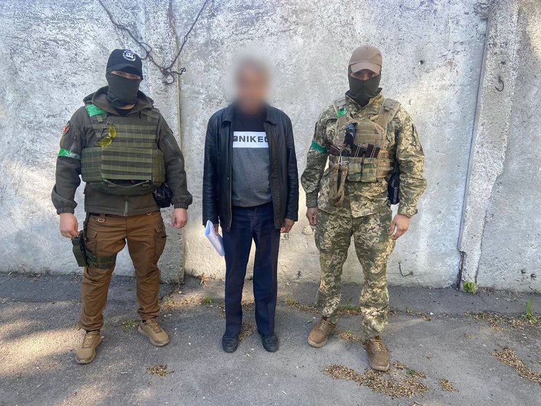 Голові Старого Салтова Коновалову оголошено підозру в держзраді 03