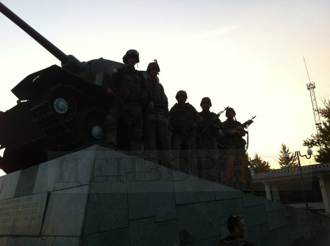 Звільнення Новосвітлівки та Хрящуватого у серпні 2014 року 01