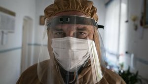 За сутки COVID-19 выявили у 100 детей и 160 медработников, - Степанов