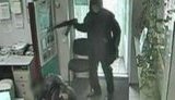 Ограбление отделения банка в Донецке. ВИДЕО камер наблюдения.