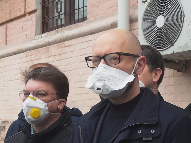 Шукають варіанти призначити мені більш жорсткий запобіжний захід, - Чорновол під будівлею Печерського райсуду Києва 11