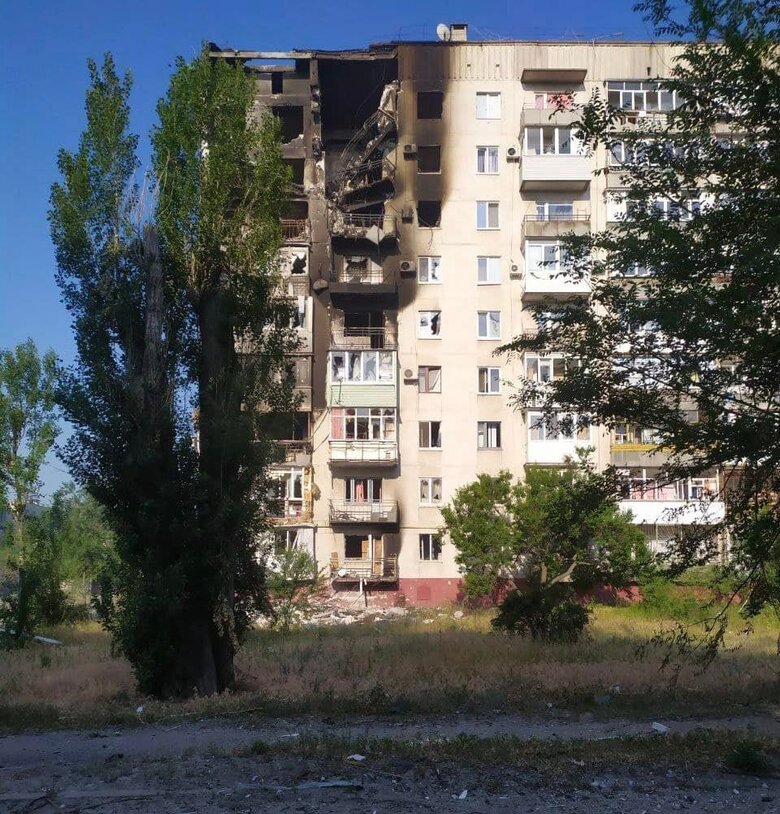 Рашисты нанесли три авиаудара вокруг Лисичанска, в Северодонецке безостановочно продолжаются бои, - Гайдай 05