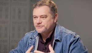 ніколов