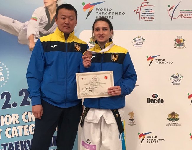 Украинцы завоевали две бронзы на чемпионате Европы по тхэквондо 01